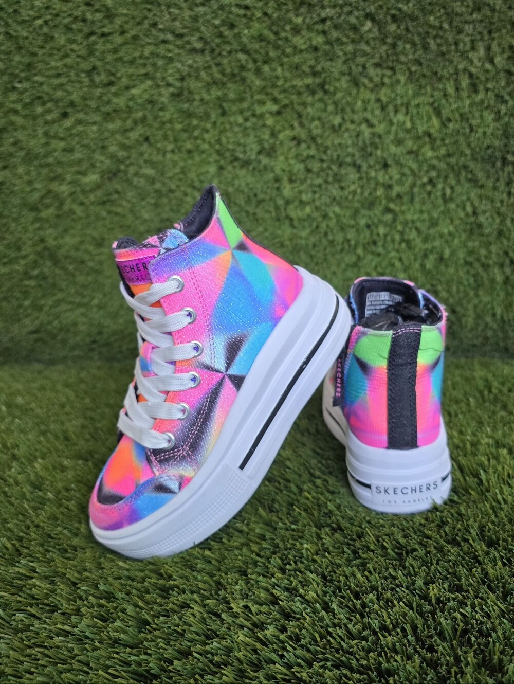 SKECHERS Hyper Lift Fashion Sbeakers